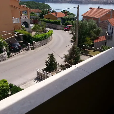Apartmani Ana Omisalj