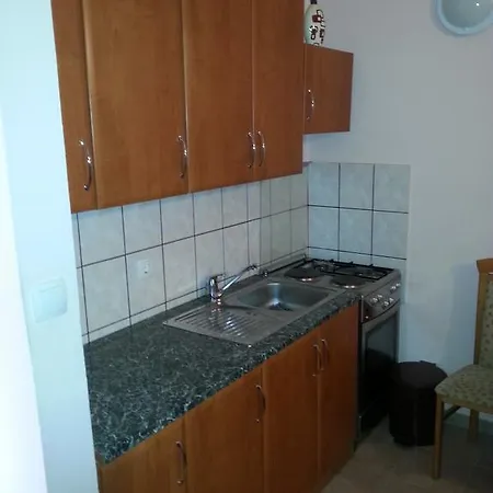 Apartment Apartmani Ana *